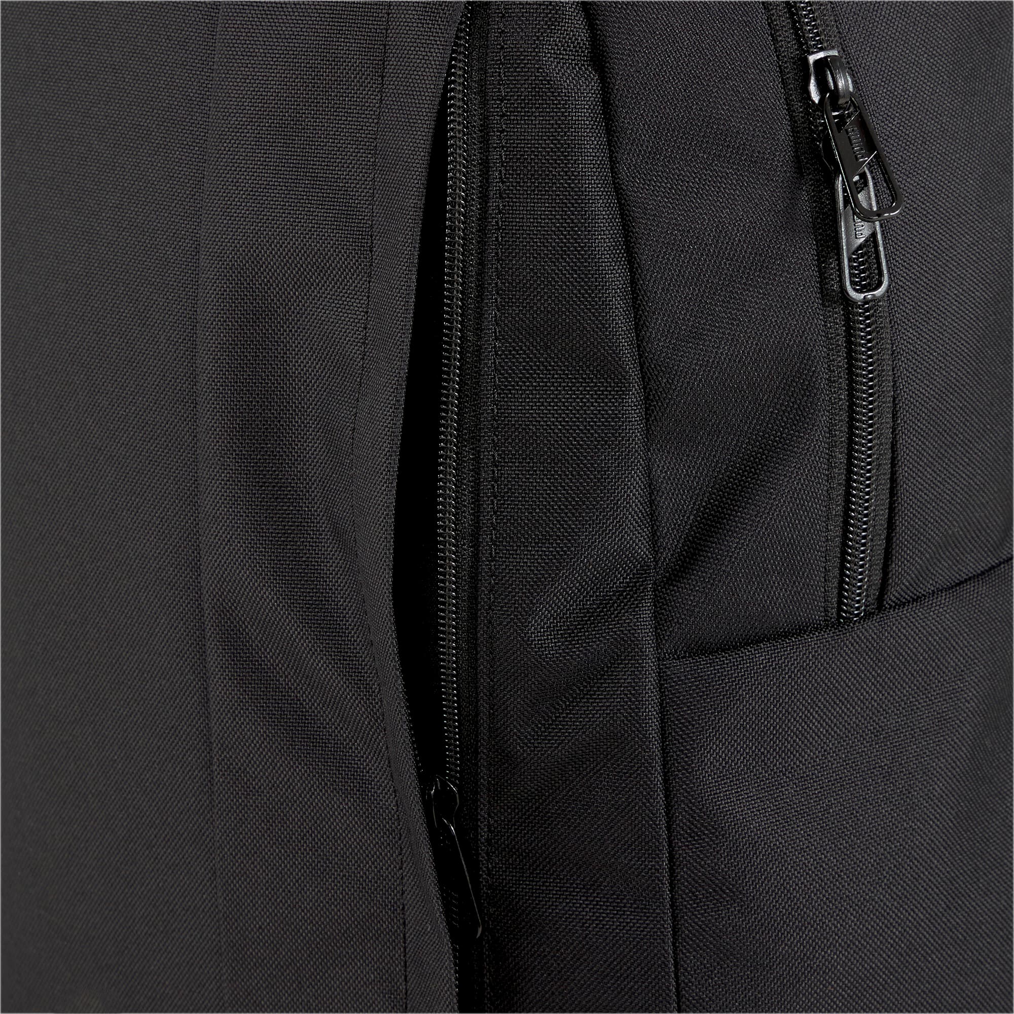 teamGOAL Football Backpack (22L)