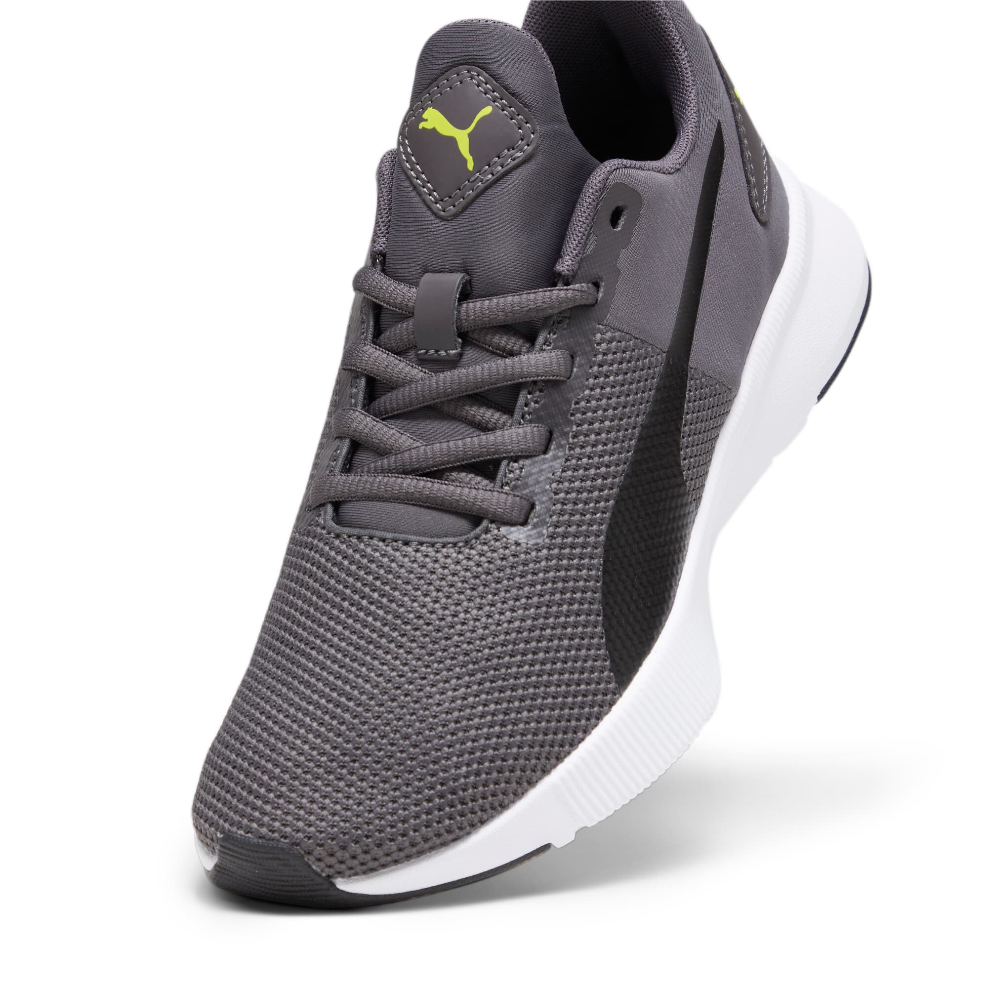 Flyer Runner Youth Trainers