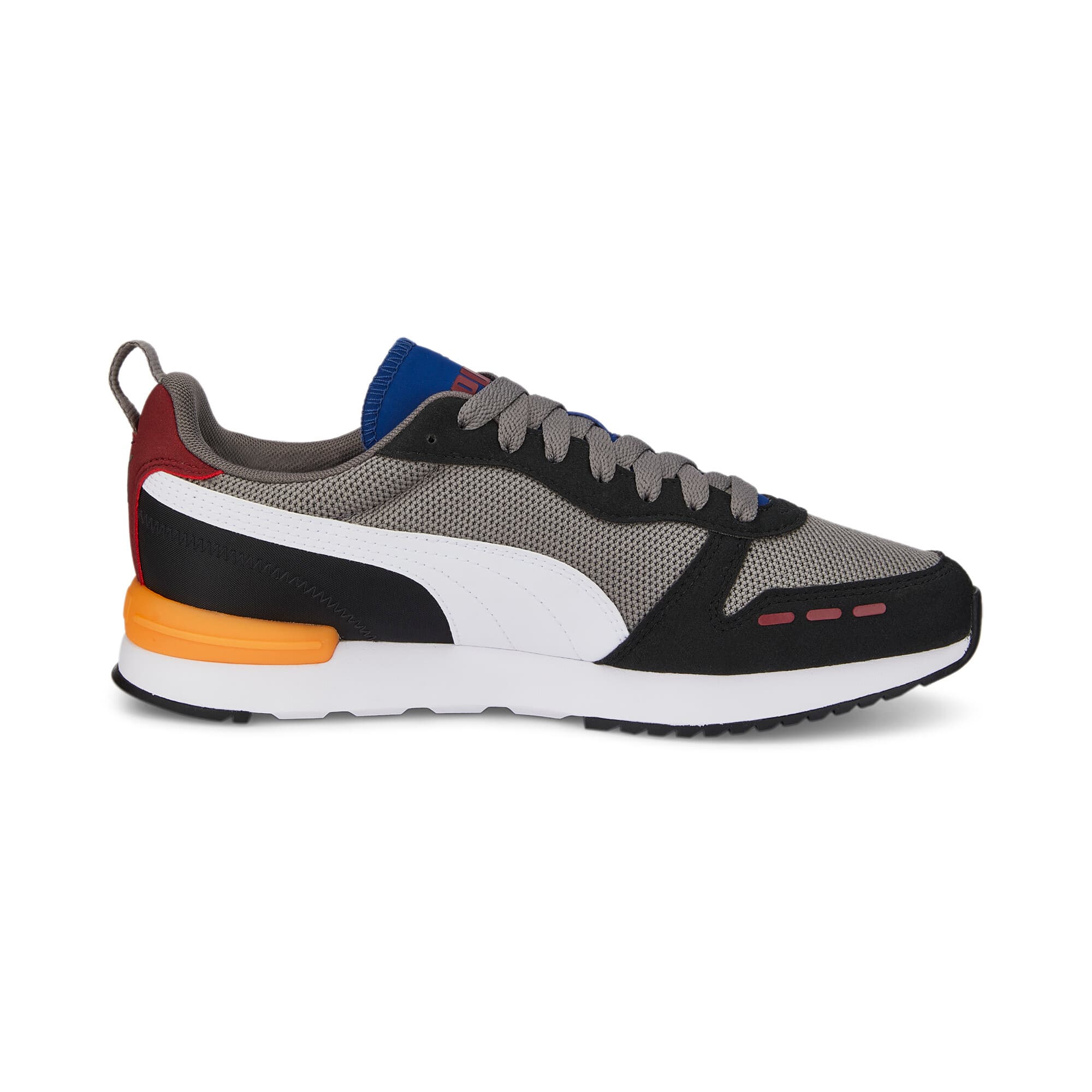R78 Runner Trainers