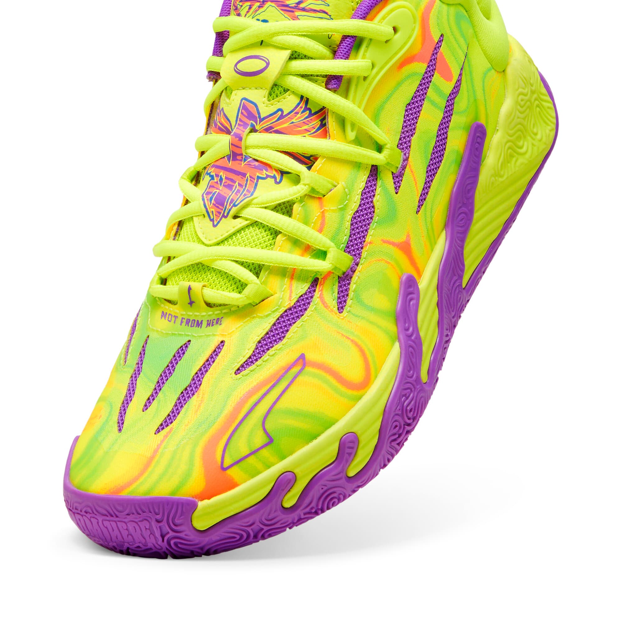 MB.03 Spark Basketball Shoes