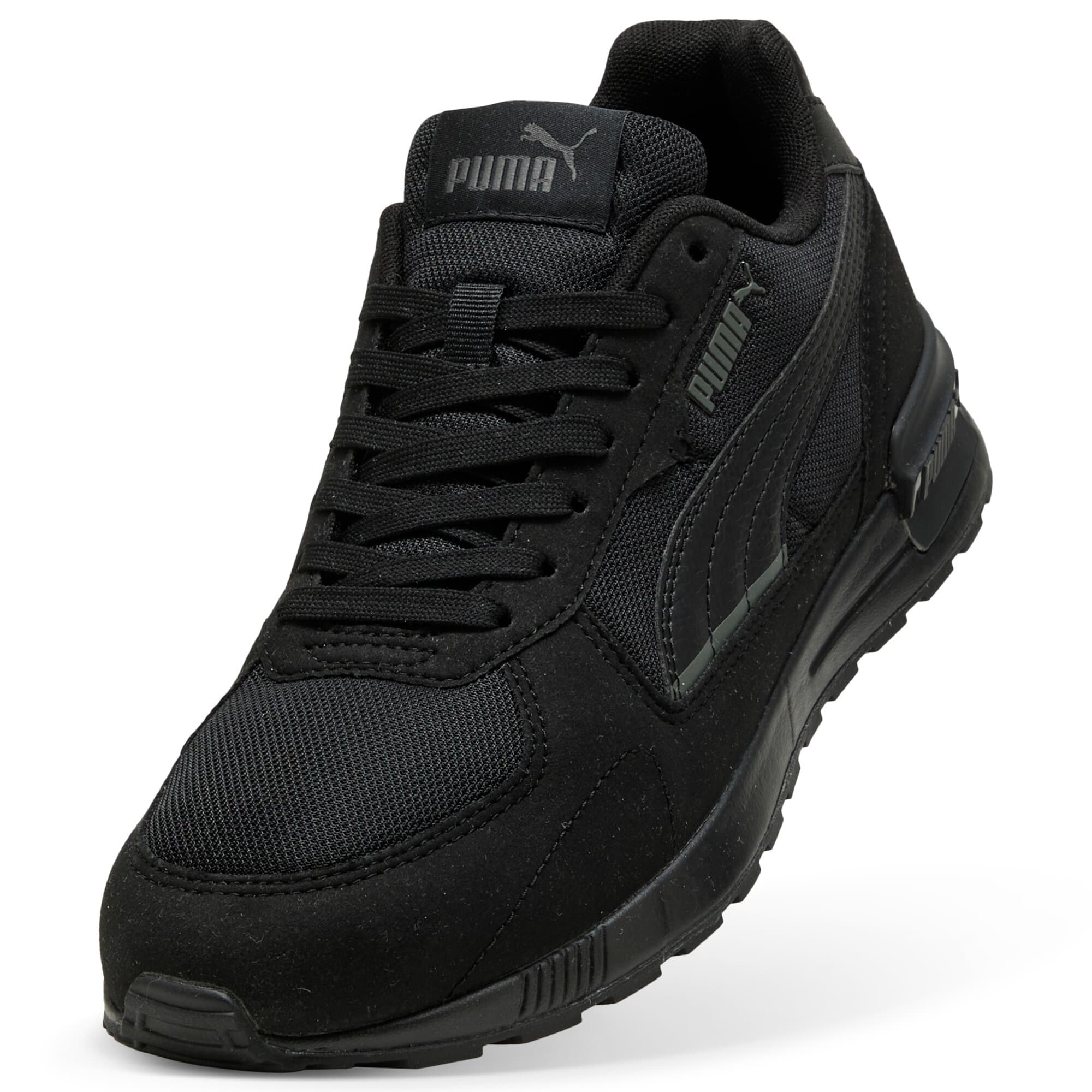 Graviton Trainers