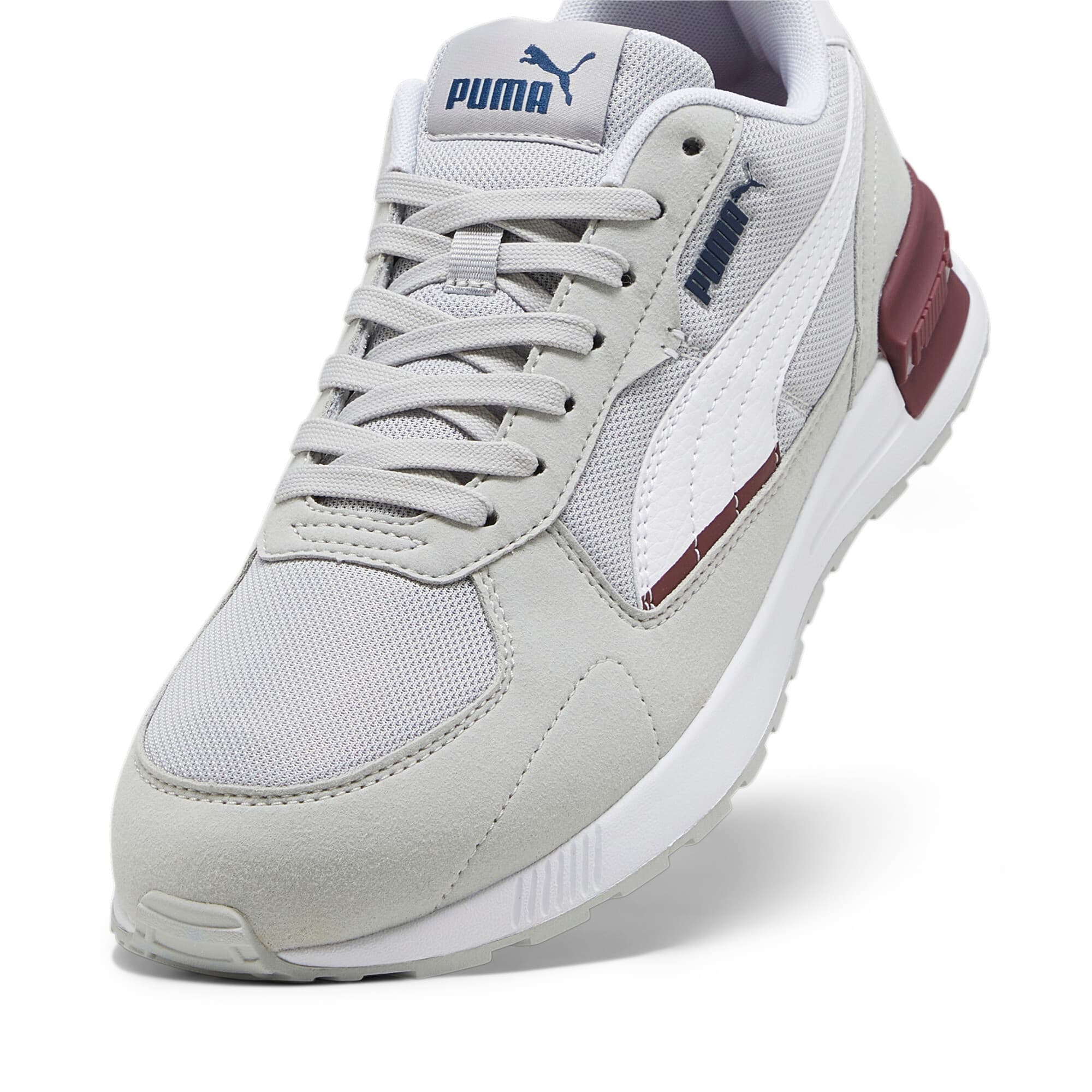 Graviton Trainers