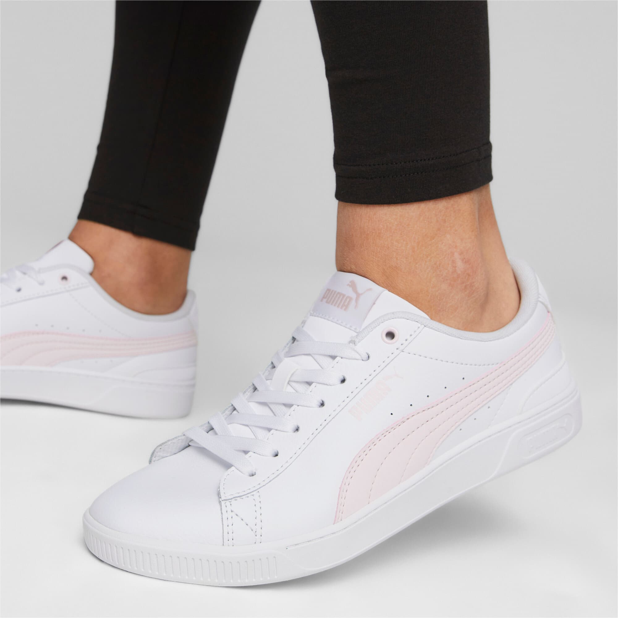Vikky v3 Leather Women's Trainers