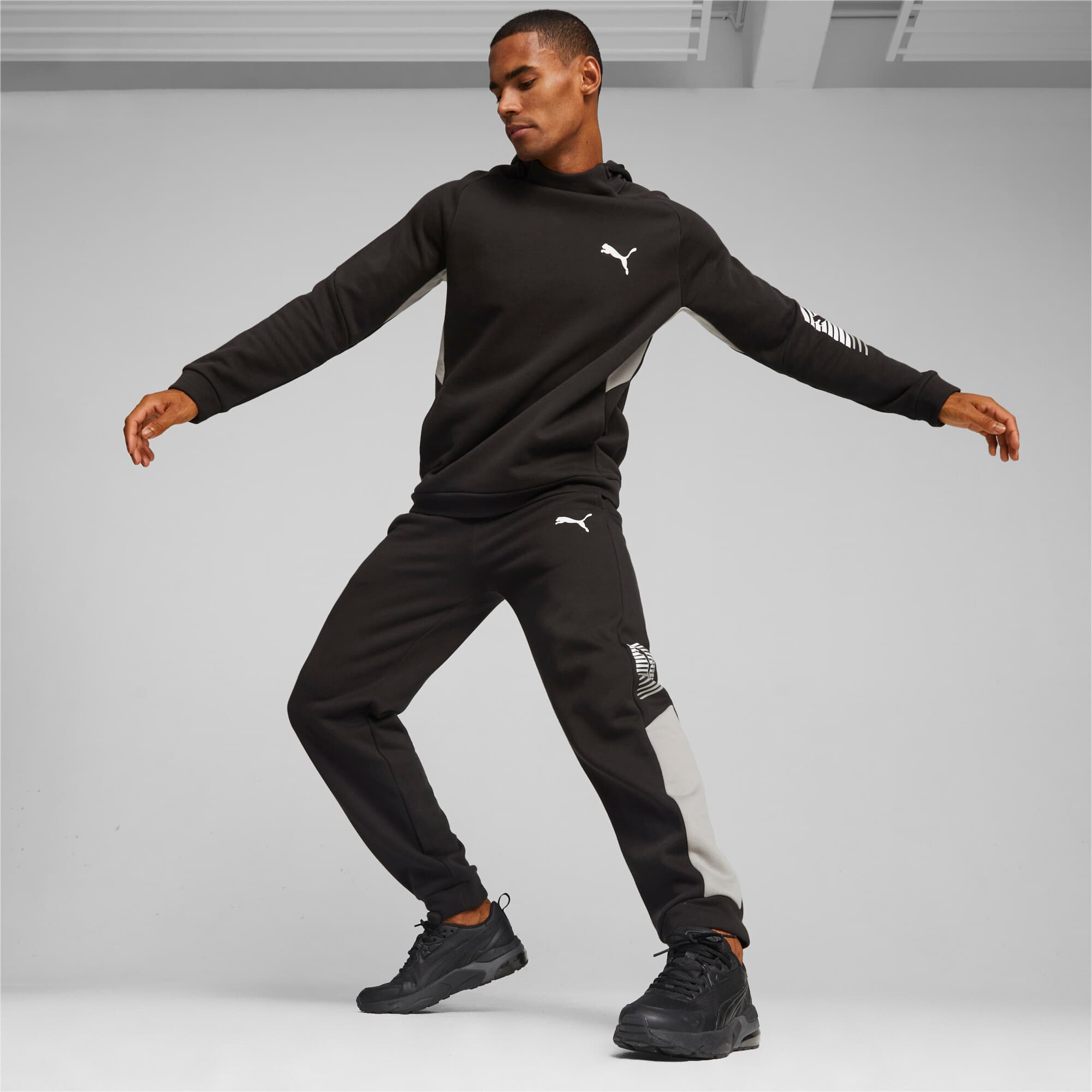 Vis2K Sneakers