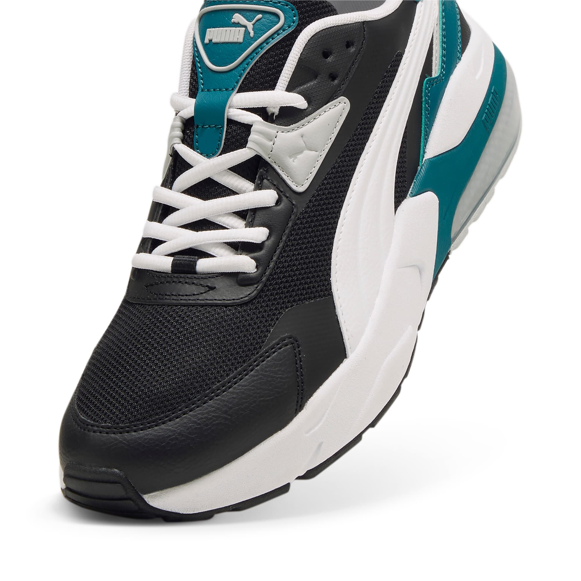 Vis2K Sneakers