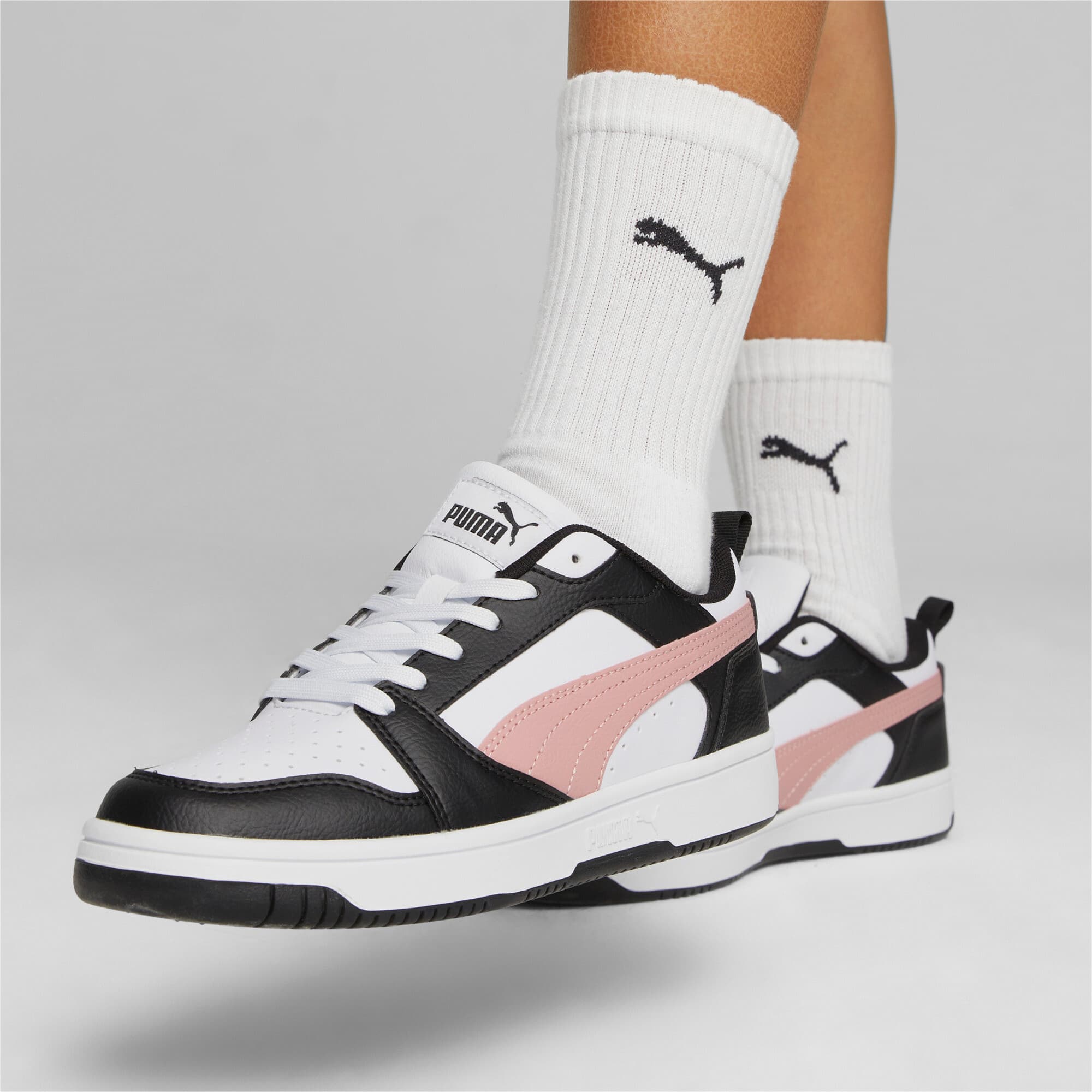 Rebound V6 Low Sneakers