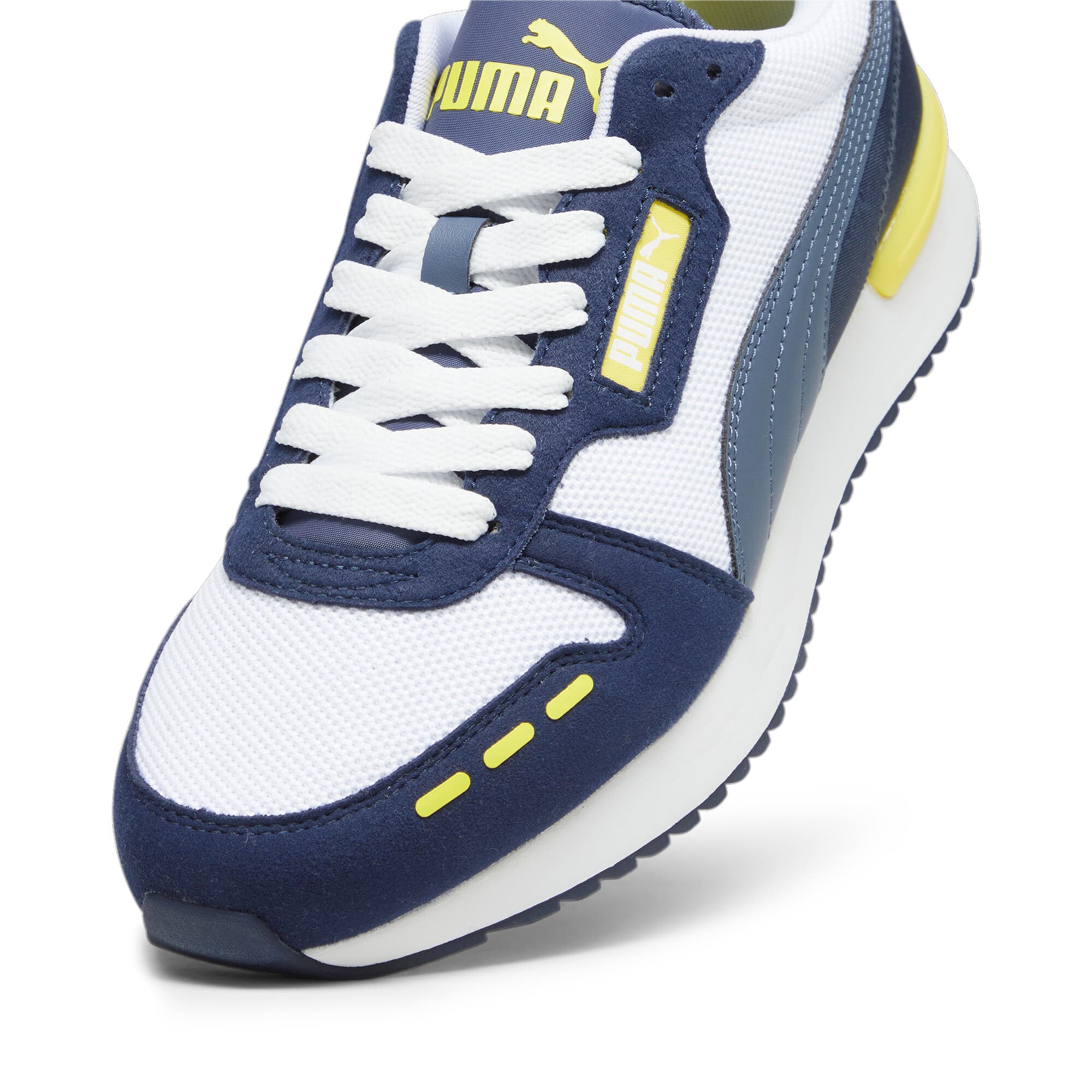 PUMA R78 Sneakers